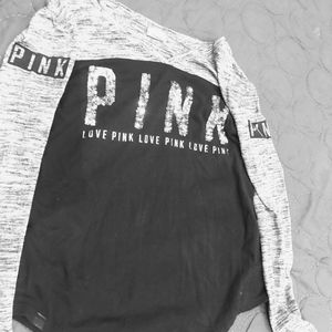 Long sleeved sequined graphic tee